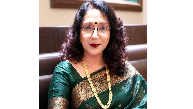 অ রু ণি মা  চ্যা টা র্জী 